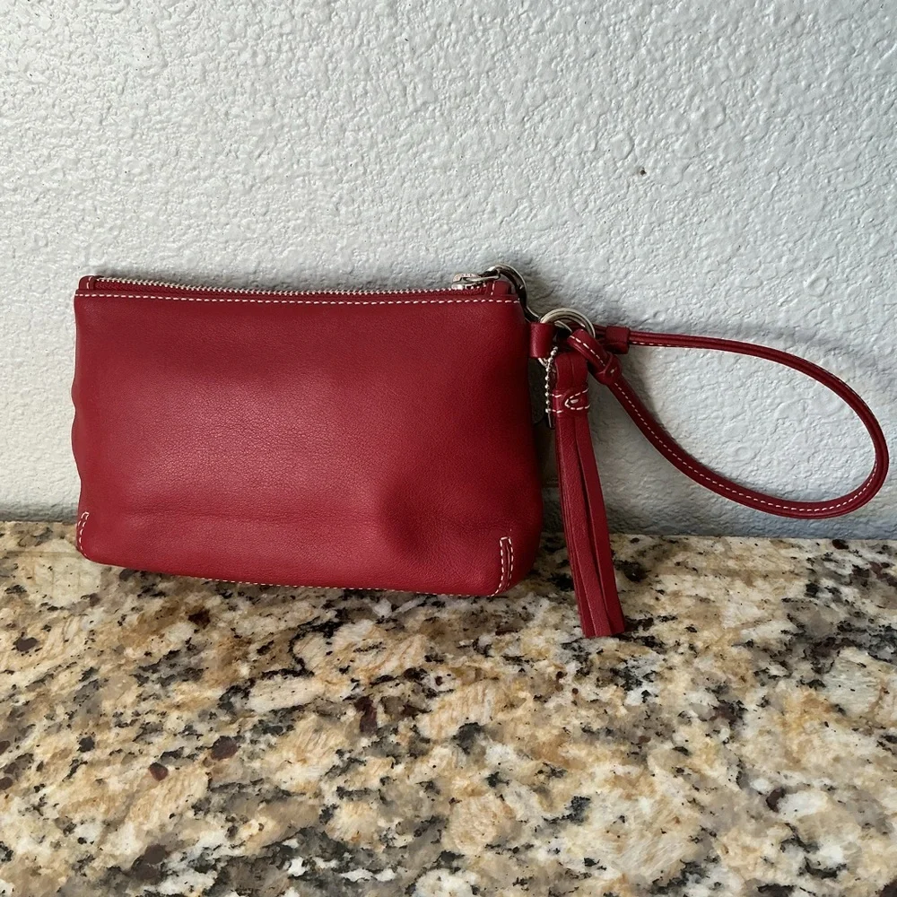Coach Vintage Red Leather Wristlet Clutch - Picture 2 of 6